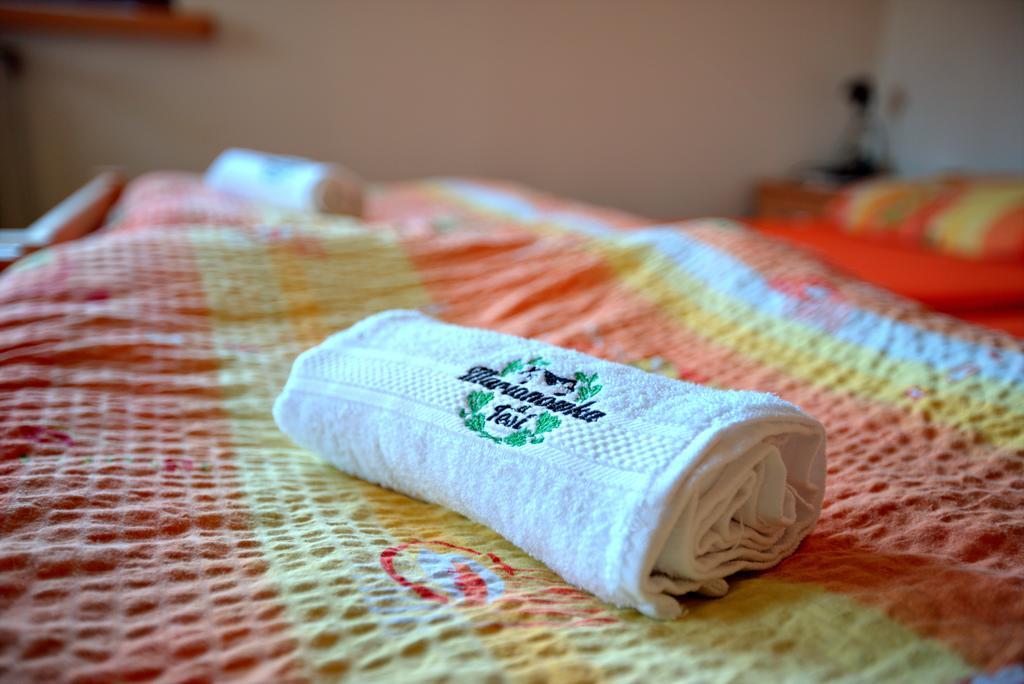 Farmstay Marianowka U Tesi Giby 外观 照片